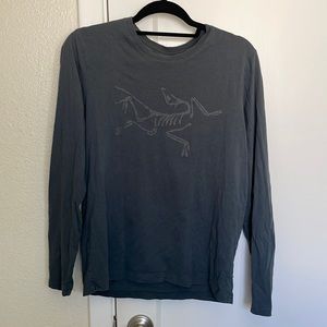 Small mens Arcteryx long sleeve shirt